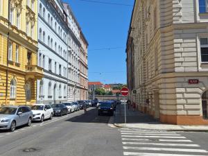 Pronájem bytu 1+1, Praha, Na bělidle, 55 m2