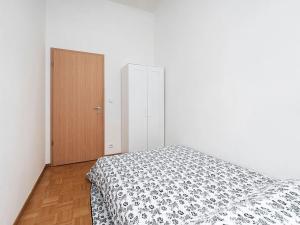 Pronájem bytu 3+kk, Praha - Smíchov, Zborovská, 76 m2