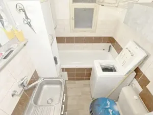 Prodej bytu 1+kk, Praha - Hloubětín, Kbelská, 31 m2