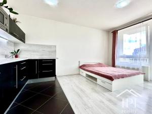 Prodej bytu 1+kk, Praha - Střížkov, Makedonská, 32 m2