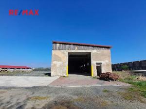 Prodej výrobních prostor, Dolní Chvatliny, 3690 m2
