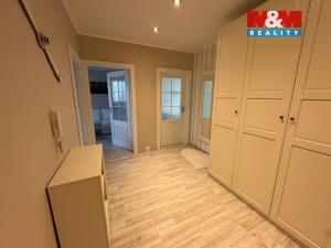 Pronájem bytu 2+1, Praha, Zárubova, 62 m2