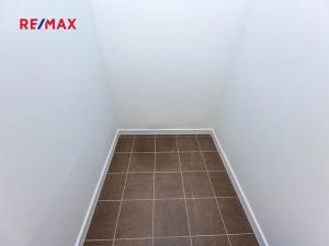 Pronájem bytu 2+kk, Praha - Kbely, Semilská, 69 m2