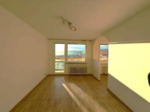 Pronájem bytu 2+1, Litvínov, Valdštejnská, 49 m2