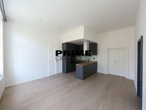 Pronájem bytu 3+kk, Praha - Nové Město, Lazarská, 71 m2