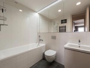 Pronájem bytu 2+kk, Praha - Smíchov, Zdíkovská, 75 m2