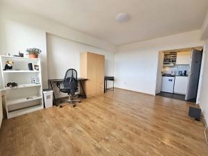 Pronájem bytu 1+kk, Praha - Vokovice, Vokovická, 23 m2