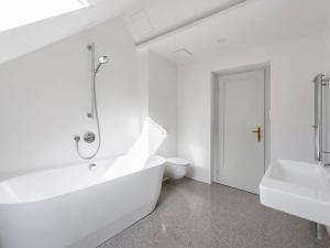 Prodej bytu 5+kk, Praha - Střešovice, Nad hradním vodojemem, 193 m2