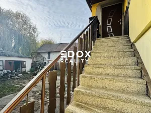 Prodej rodinného domu, Martiněves, 250 m2