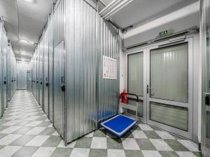 Pronájem skladu, Praha - Kobylisy, Horňátecká, 1 m2