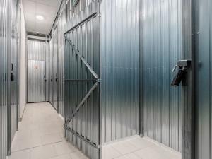 Pronájem skladu, Praha - Kobylisy, Horňátecká, 1 m2