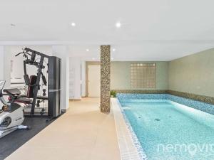 Prodej vily, Praha - Dejvice, V Šáreckém údolí, 459 m2