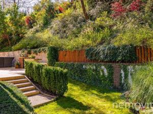 Prodej vily, Praha - Dejvice, V Šáreckém údolí, 459 m2