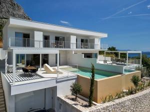 Prodej vily, Podgora, Chorvatsko, 210 m2