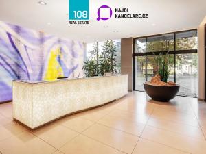 Pronájem kanceláře, Praha - Libeň, Českomoravská, 1789 m2