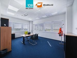 Pronájem skladu, Hrušky, 36695 m2