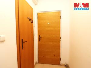 Pronájem bytu 1+kk, Ostrov, Kollárova, 21 m2