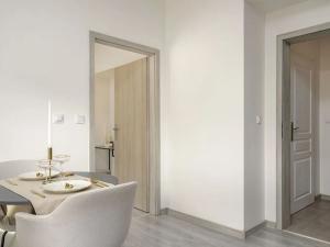 Pronájem bytu 2+kk, Praha - Vršovice, Košická, 36 m2