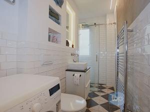 Prodej bytu 2+kk, Praha - Holešovice, U staré plynárny, 43 m2