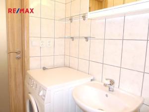 Pronájem bytu 2+kk, Praha - Řepy, Makovského, 40 m2