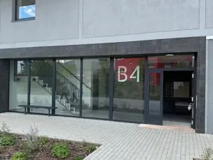 Prodej garážového stání, Praha, Návarovská, 13 m2