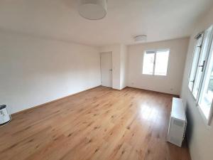 Pronájem bytu 2+kk, Praha - Čimice, Ke hřišti, 40 m2