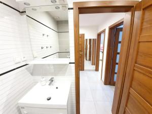 Pronájem bytu 2+kk, Praha - Zličín, Milotická, 44 m2