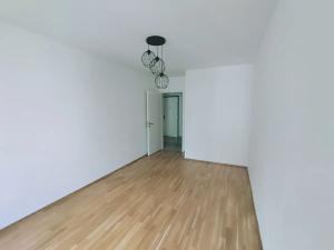 Pronájem bytu 2+kk, Praha - Smíchov, U Blaženky, 48 m2