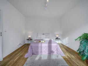 Pronájem bytu 1+1, Děčín - Děčín IX-Bynov, Gagarinova, 34 m2