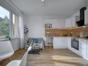 Pronájem bytu 1+1, Děčín - Děčín IX-Bynov, Gagarinova, 34 m2