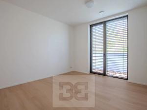 Pronájem bytu 3+kk, Praha - Libeň, Na Okrouhlíku, 74 m2