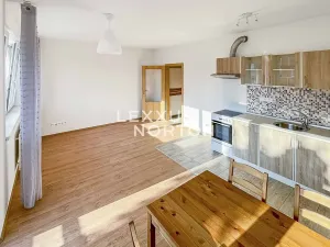 Prodej bytu 1+kk, Praha - Kyje, Sicherova, 32 m2