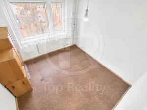 Prodej bytu 3+1, Sokolov, Jiřího z Poděbrad, 74 m2