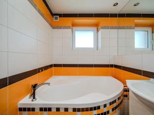 Pronájem bytu 2+1, Ostrava, Utvenkova, 51 m2