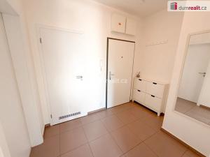 Pronájem bytu 3+kk, Praha - Hloubětín, Saarinenova, 80 m2