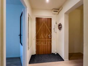 Pronájem bytu 3+1, Praha - Motol, Hennerova, 61 m2