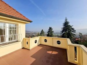 Pronájem vily, Černošice, V Horce, 300 m2