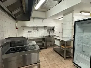 Pronájem restaurace, Praha - Žižkov, Jeseniova, 117 m2