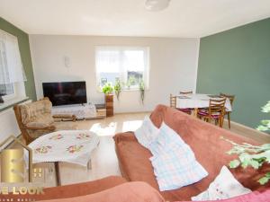 Prodej rodinného domu, Jeníkovice, 228 m2