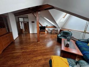 Pronájem bytu 3+1, Praha - Nové Město, Štěpánská, 89 m2