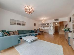 Prodej bytu 6+kk a větší, Praha - Žižkov, Ke kapslovně, 226 m2