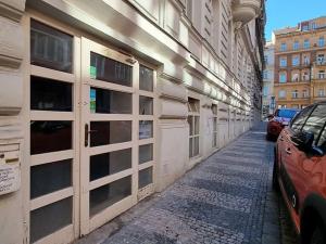 Prodej obchodního prostoru, Praha - Nové Město, Příčná, 100 m2