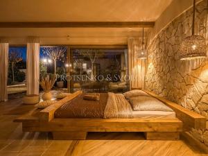 Prodej apartmánu, Lipí, 197 m2