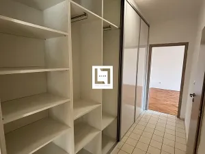 Prodej bytu 2+1, Olomouc, Hněvotínská, 51 m2