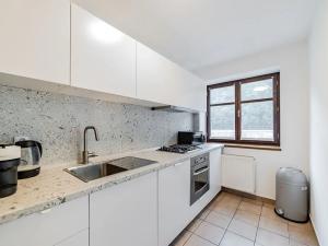 Pronájem bytu 3+kk, Praha - Karlín, Pernerova, 100 m2