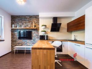 Prodej bytu 2+kk, Hradec Králové, Pouchovská, 54 m2