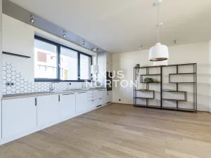 Pronájem rodinného domu, Praha - Malešice, Dubského, 166 m2