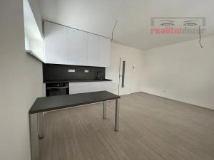 Pronájem bytu 1+kk, Brno, Hlinecká, 30 m2