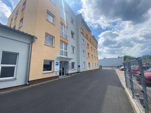 Pronájem kanceláře, Dalovice, Botanická, 136 m2