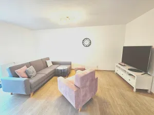 Pronájem bytu 2+kk, Jesenice, Cedrová, 66 m2